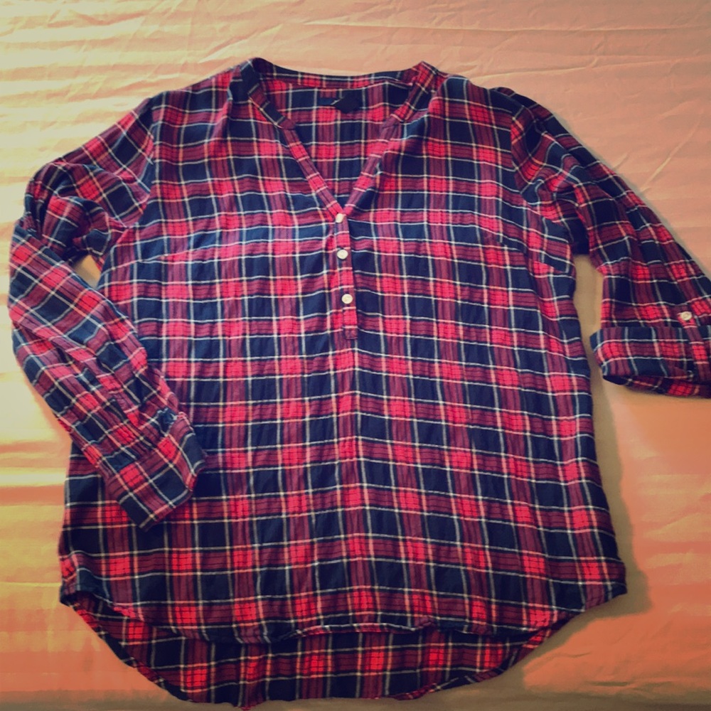 Plaid shirt w/rollable, button-up cuffs